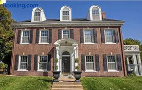 Iconic Historic Home - Image 1