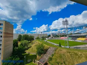 Apartament w centrum miasta z balkonem - Image 2