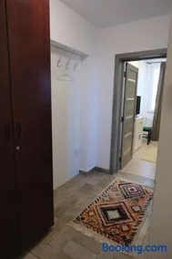 Solomon Apartments Room nr 5 - Image 2