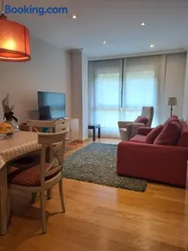 Apartamento en el centro con garaje directo. - Image 1