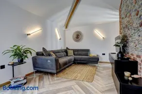Hall Farm Barn by Winterton Cottages - Image 3