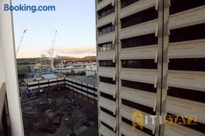 Ruby Red, 1Bd 1Bth Apt - Woden CBD - Image 1