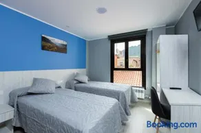 Apartamentos Turísticos San Lorenzo - Image 3