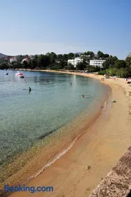 Kolios Seaside Apartments - Image 3