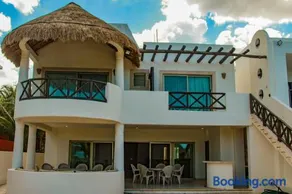 Salamina Luxury private house - Image 1