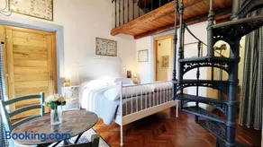 Escape to Comfort, Relax, and Love in Rome - Luxury Agriturismo 5 Suites - Image 1