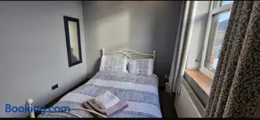 Two Bedroomed Loft Apartment - The Old Drill Hall Ryde - Image 3