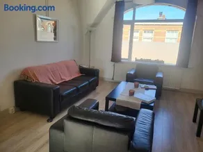 Beautiful spacious appartment at top location in The Hague - Image 1