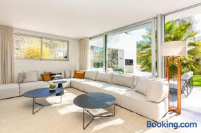 Stunning Villa Angeles with Private Pool and AC close to Sitges - Image 4