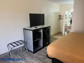 Super Inn - Image 2