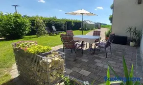 84qm Ferienwohnung mit Garten und Terrasse in ruhiger Lage - Image 4