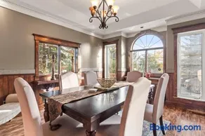 Country Escape - Acreage Home with Park - Image 5