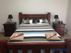 Griffith Prestige Apartments - Image 2