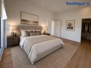 Splendid Executive Suites - Image 1