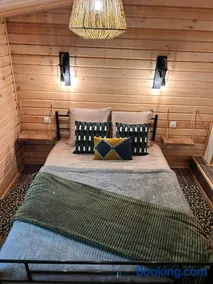Chalet - gîte avec étang - Image 3