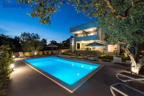 CROWONDER Sun Dance Apartments with Heated Swimming Pool Seaview and Garden - Image 4