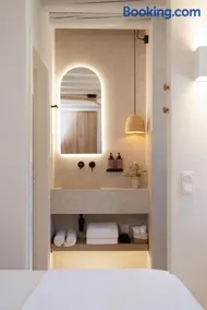 Archipelago Sifnos - Seaside Accommodation - Image 2