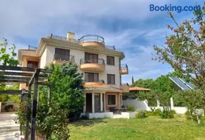 Villa B&B - Image 1