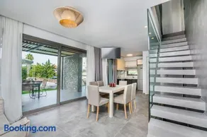 Dionisos Luxury Villas - Image 2