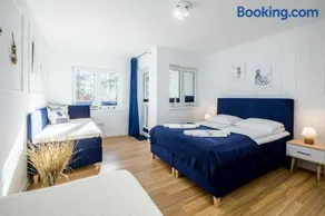 APARTAMENT 17B BLUE MARINE BASEN BRODZIKI PLAC ZABAW the BEST OF PODDĄBIE przy plaży - Image 1