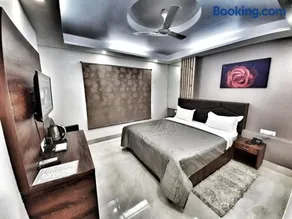 Hotel Purple Orchid Near Yashobhoomi - Image 5