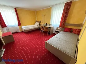 Hotel Restaurant Krone - Image 2