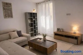 Trianon Location - Image 3