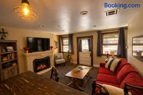 Historic Washington St Balcony - Image 3