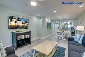 Perfect Beach Front Getaway - Image 4