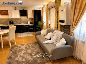 Bella Casa Apartments - Image 3