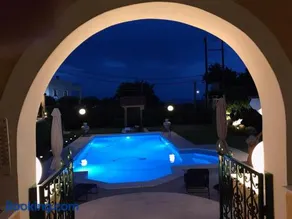 Villa VS - Image 1