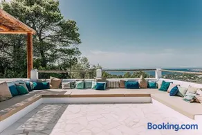 Luxurious 4 Bedroom Villa in Ibiza City, 1273 - Image 3