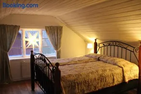 Cozy Farm Cottage near Romme Alpin and Other Outdoor Activities in Dalarna Free WIFI Free Parking - Image 4