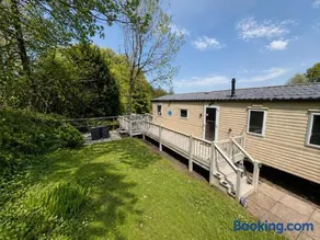 The Bay Hideaway - Image 1