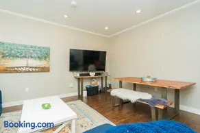 Remodeled 2-Bedroom Unit in Fremont w/ Luxe Bathrooms - Image 5