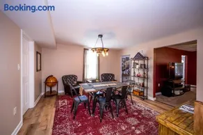 Charming Havre de Grace Home Walk to Downtown - Image 1