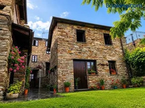 Apartamentos Los Castros - Image 3