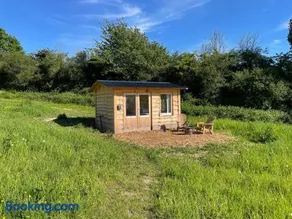The Hoppers Hut - Image 3
