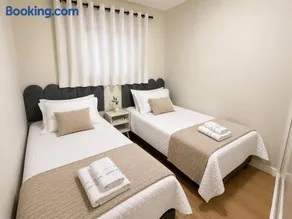 Apê Preferido | 2 quartos, ar, vaga e portaria - Image 4