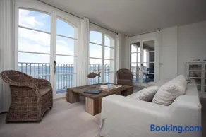 Port Rive Gauche - Waterfront With Breathtaking Seaviews in Marseillan - Image 1