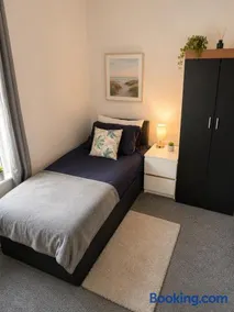 Harold Wood Lodge - Image 2