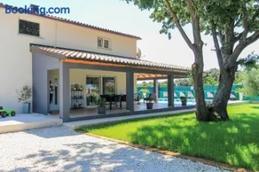 Villa con piscina, terraza y barbacoa - Image 4