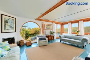 Finest Retreats - The Cuddy - Image 2