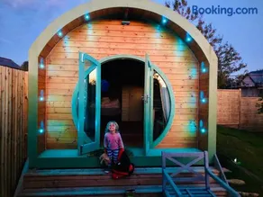 Rural self contained cosy pod house. - Image 2