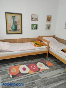 Cyclo Apartment Pinki - Image 4