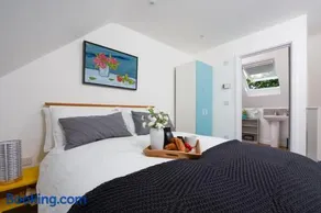 The Studio, Rosebud. 5 minutes walk to beach. - Image 1