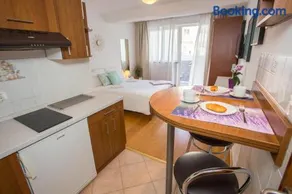 Studio Bel - Image 1