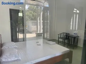 Nhà Nghỉ Nắng Vàng - Image 2