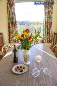 Wesdale Holiday Home - Image 2