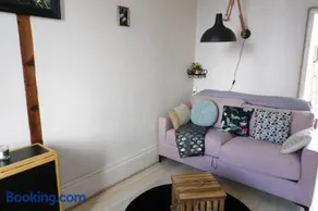 Chaleureux studio en rez de chaussée - Image 4